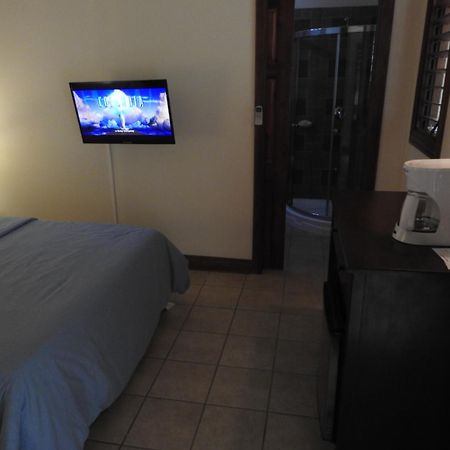 Playa Negra Guesthouse Cahuita Δωμάτιο φωτογραφία